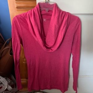 Gap long sleeved tee
